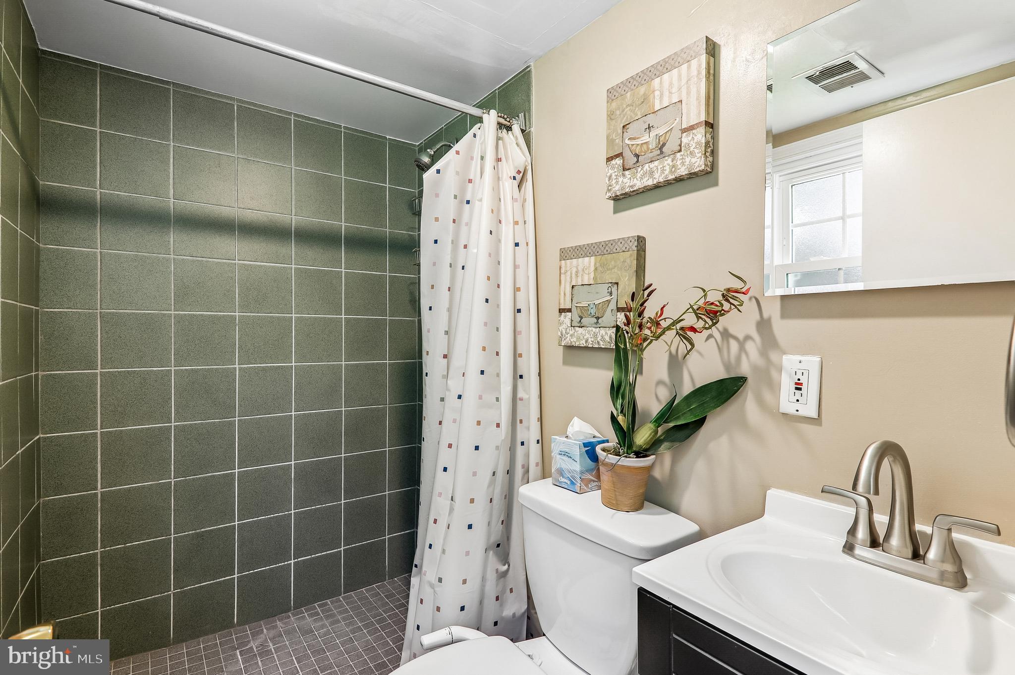 HILLANDALE HEIGHTS - Residential