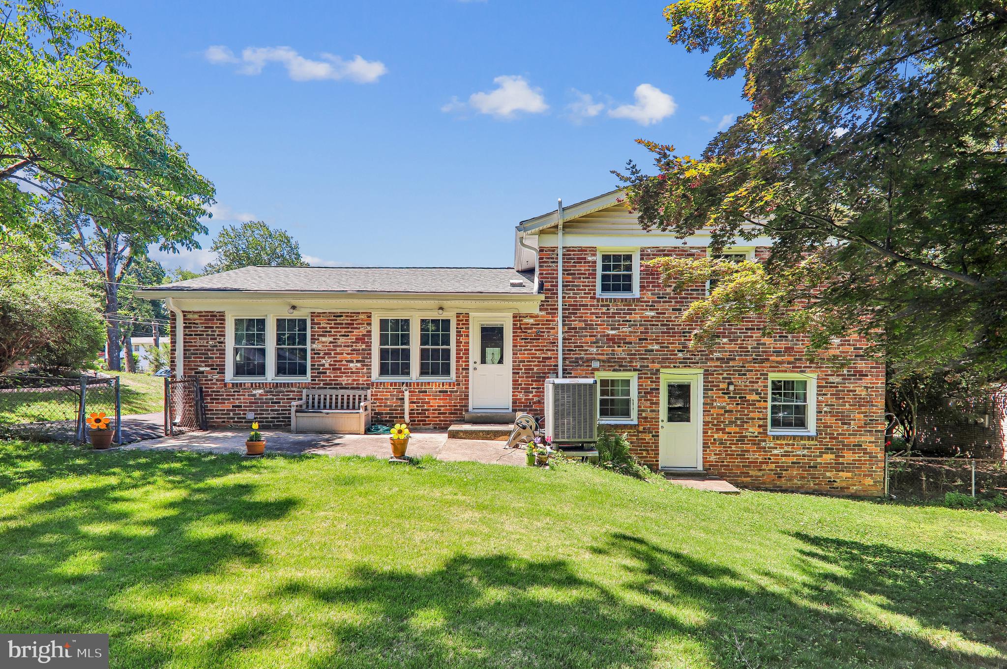 HILLANDALE HEIGHTS - Residential