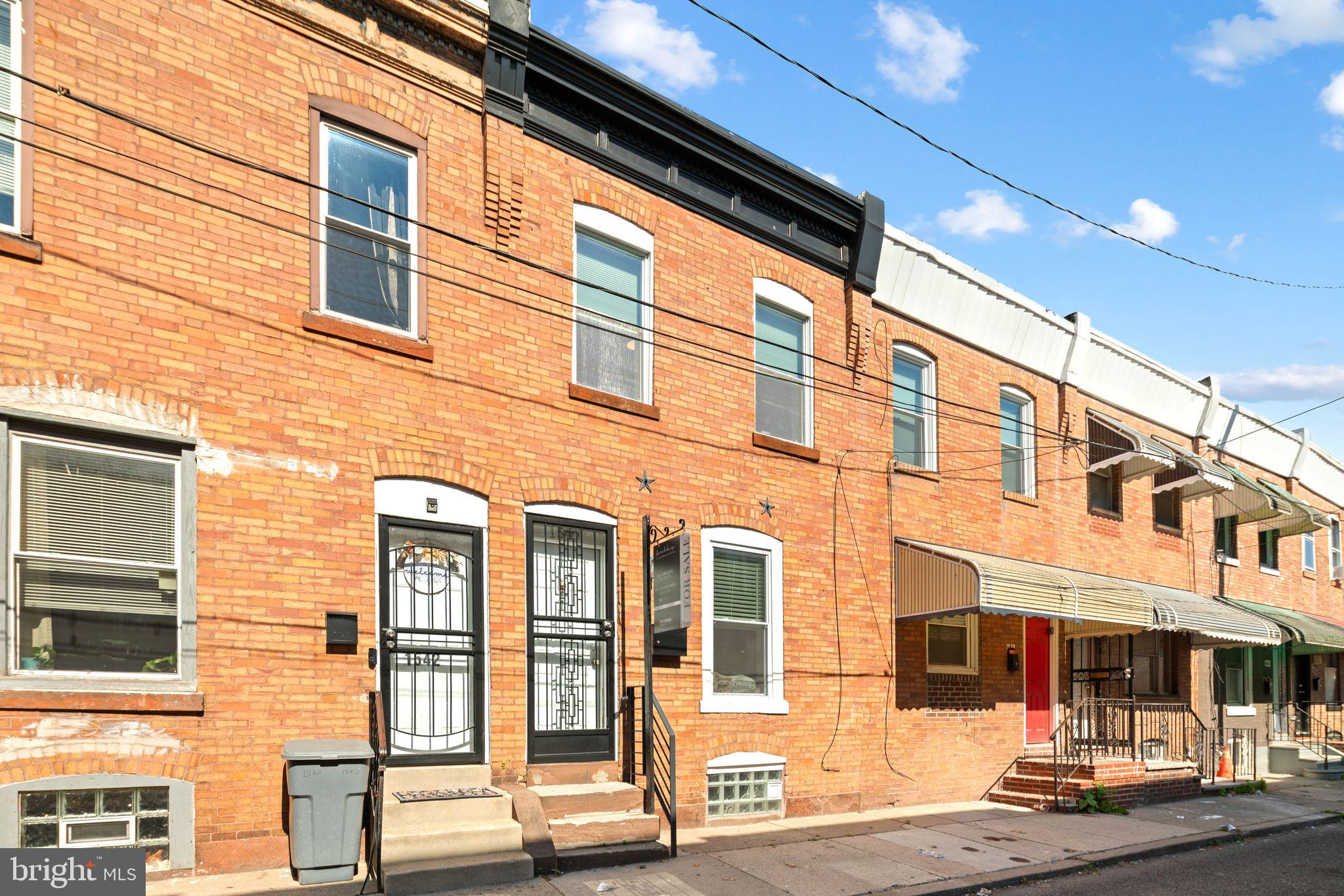 Welcome to 1540 S LeCount, a fully updated 2-bedroom, 1.5-bath home for sale in Grays Ferry, South Philadelphia. This move-in-ready rowhome blends modern finishes with unmistakable character, from exposed brick and rich hardwood floors to dramatic industrial-style floating stairs.

The bright main level opens into a stylish kitchen with stainless steel appliances, quartz countertops, and excellent prep and storage space, then flows directly past your first floor half-bath and to a spacious private backyard that is ready for grilling, entertaining, container gardening, or simply relaxing.

Upstairs, two comfortable bedrooms and an updated full bath offer flexibility for everyday living, guests, or a dedicated home office. If you have been searching for a South Philadelphia townhouse, a Philadelphia home for sale with outdoor space, or an updated rowhome with original character, this home stands out.

Set in the heart of Grays Ferry with convenient connections to University City, Center City, SEPTA, and the Schuylkill River Trail, 1540 S LeCount delivers style, function, and location in one smart package.