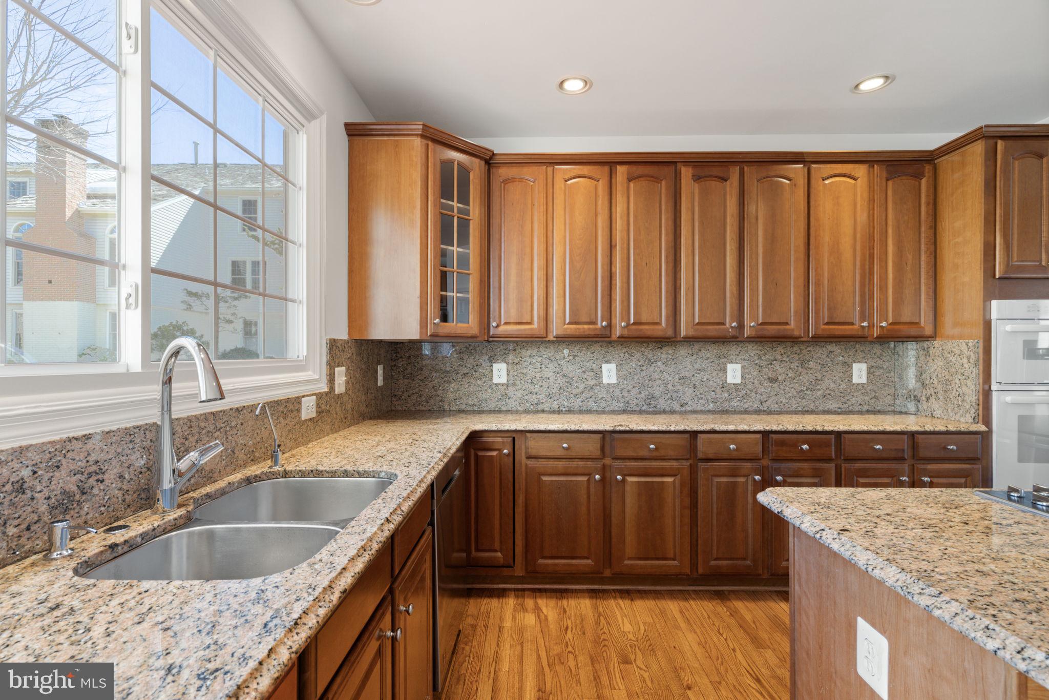 CLIFTON CREST - Residential