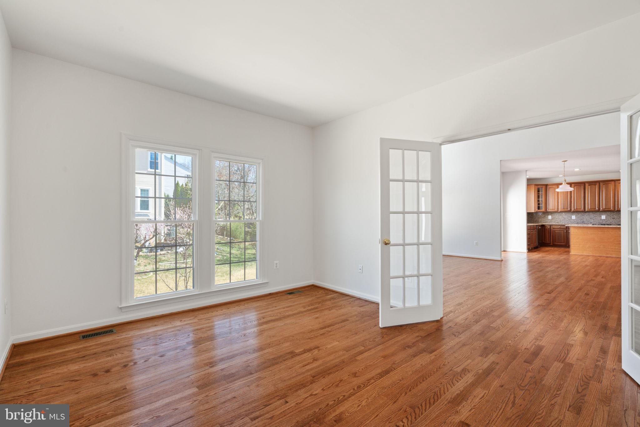 CLIFTON CREST - Residential