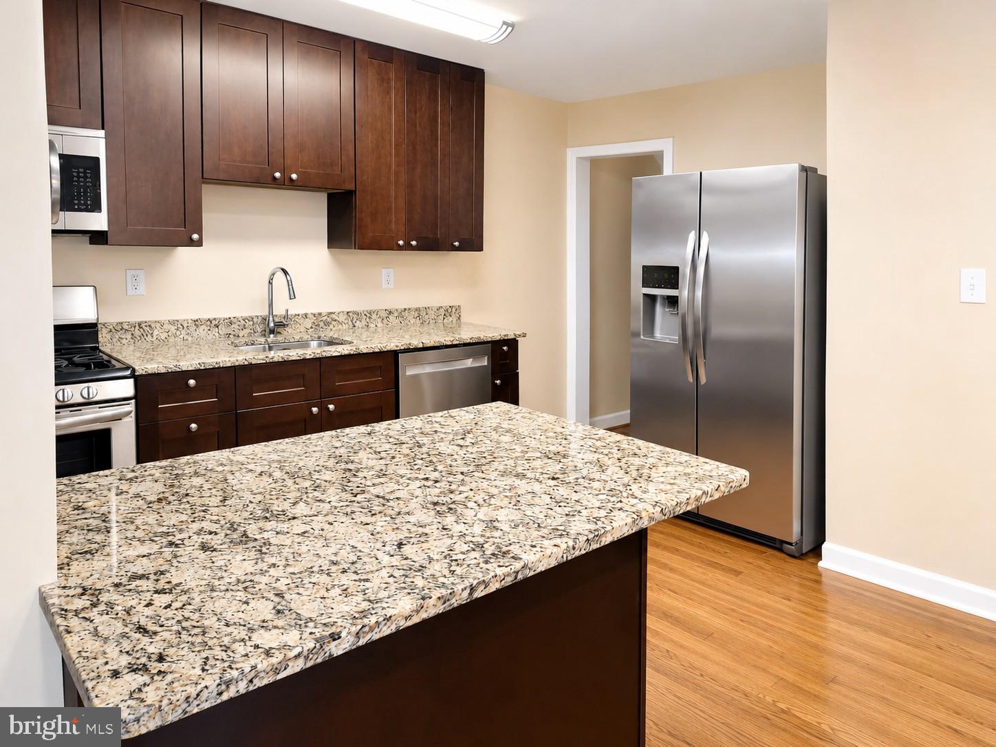 HILLENDALE - Residential