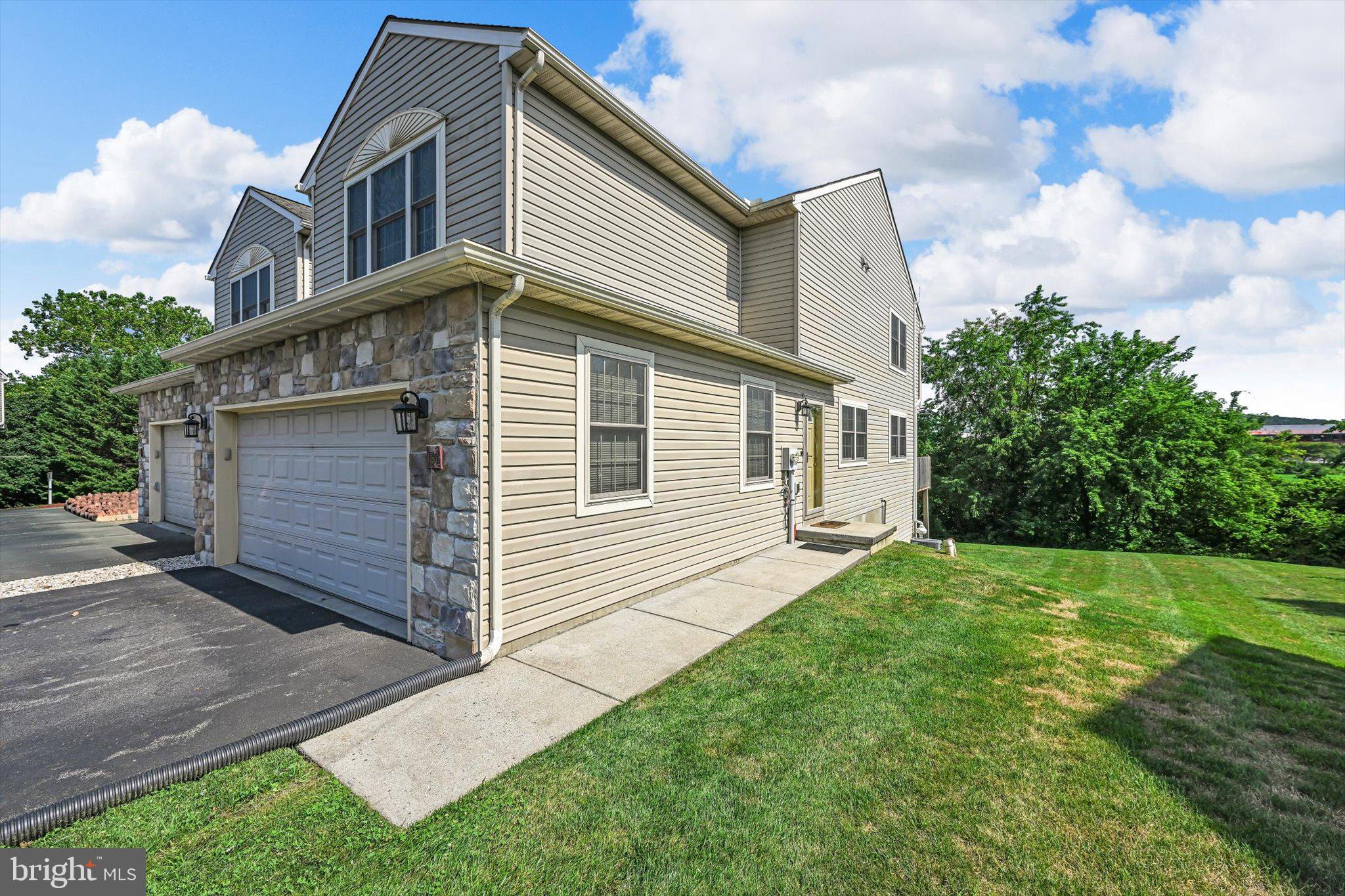 EAST DONEGAL TWP - Residential