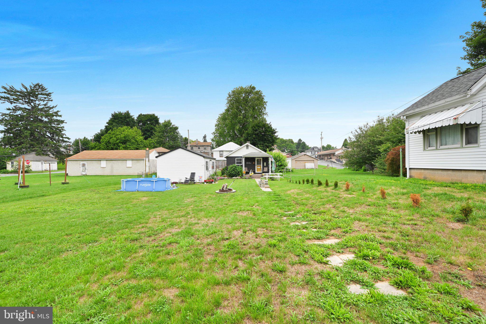 PALMDALE - Residential