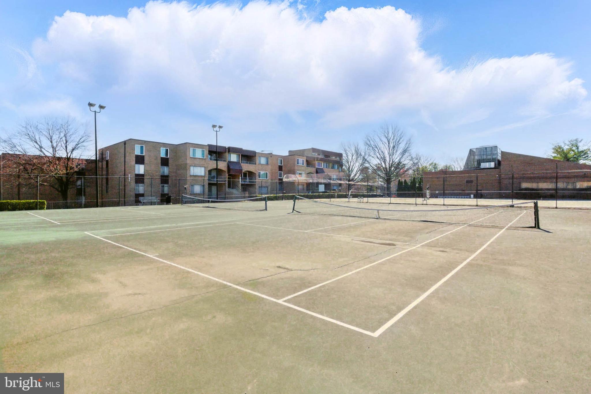 VILLA RIDGE CONDOMINIUM - Residential