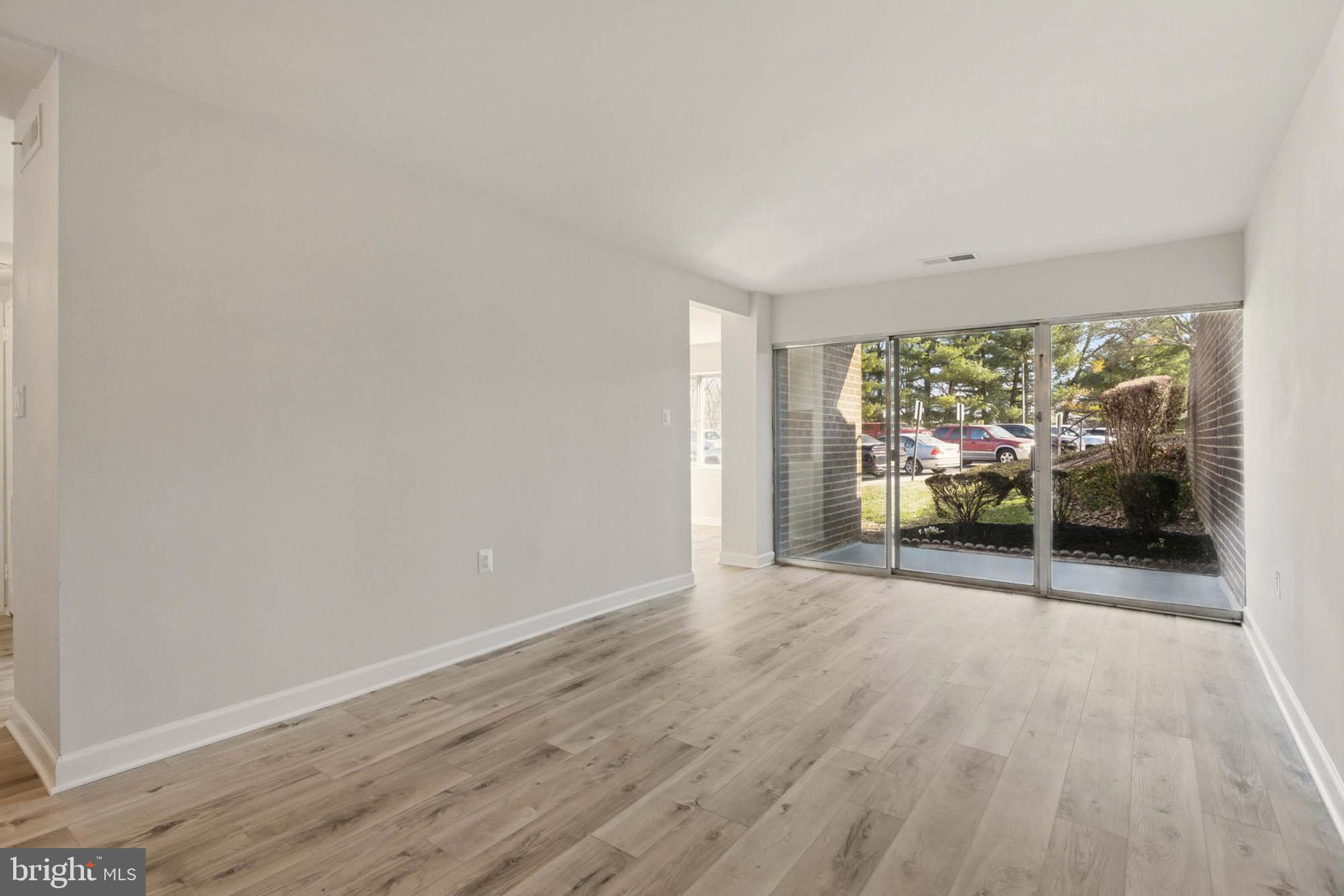 VILLA RIDGE CONDOMINIUM - Residential