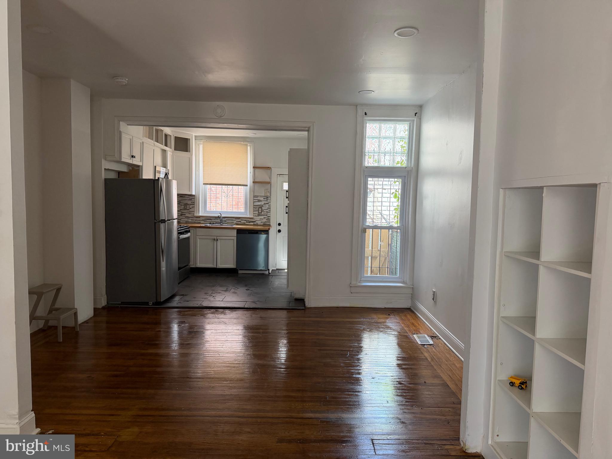STRAWBERRY MANSION - Residential