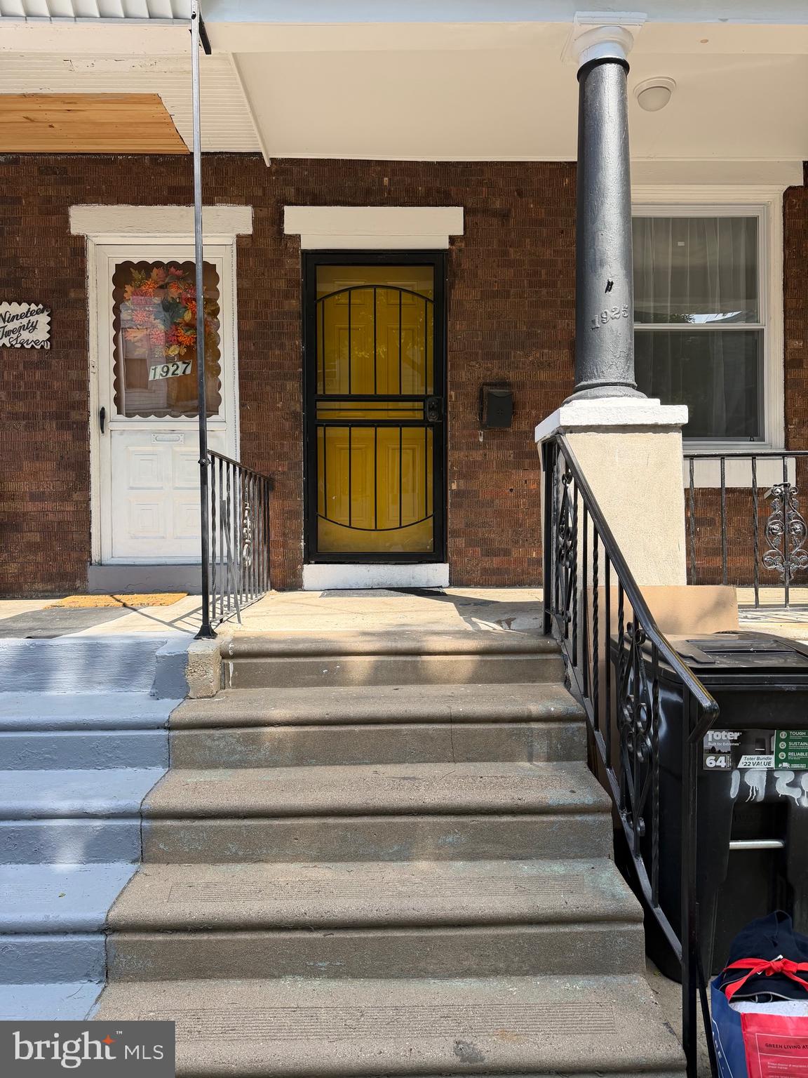 STRAWBERRY MANSION - Residential