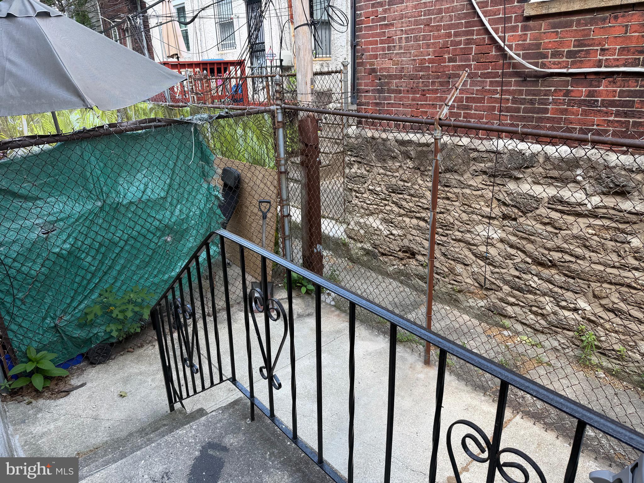 STRAWBERRY MANSION - Residential