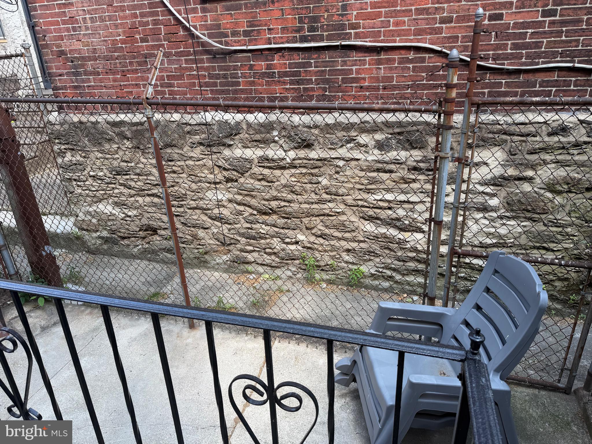 STRAWBERRY MANSION - Residential