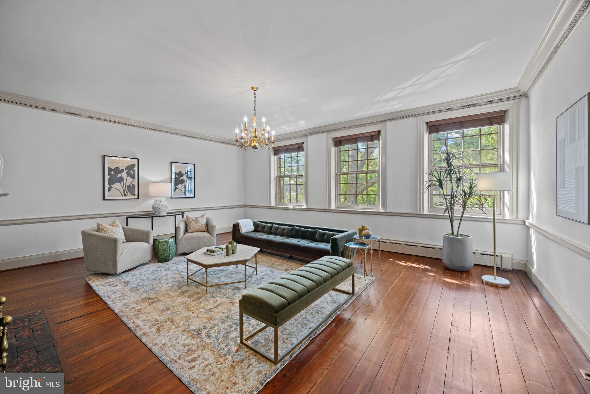 OLD TOWN ALEXANDRIA - Residential