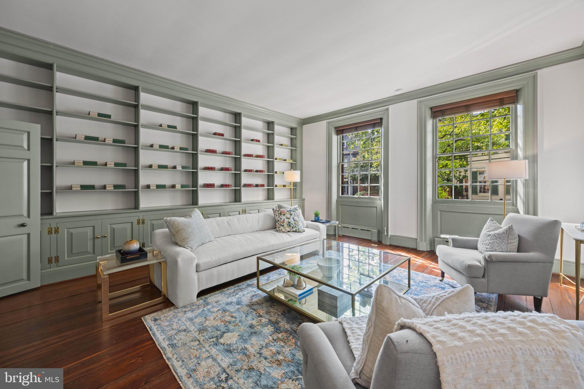 OLD TOWN ALEXANDRIA - Residential