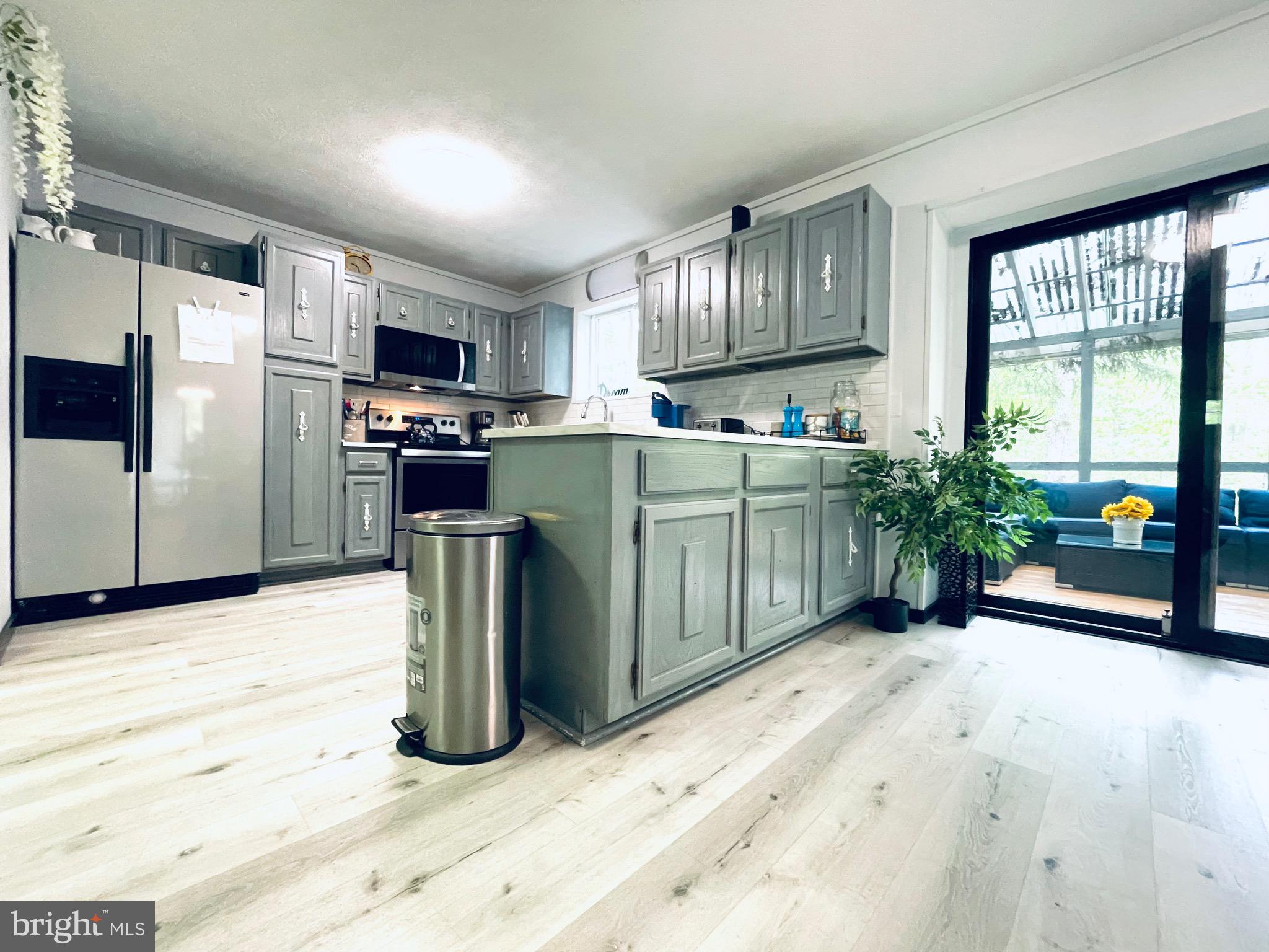SAW CREEK ESTATES - Residential