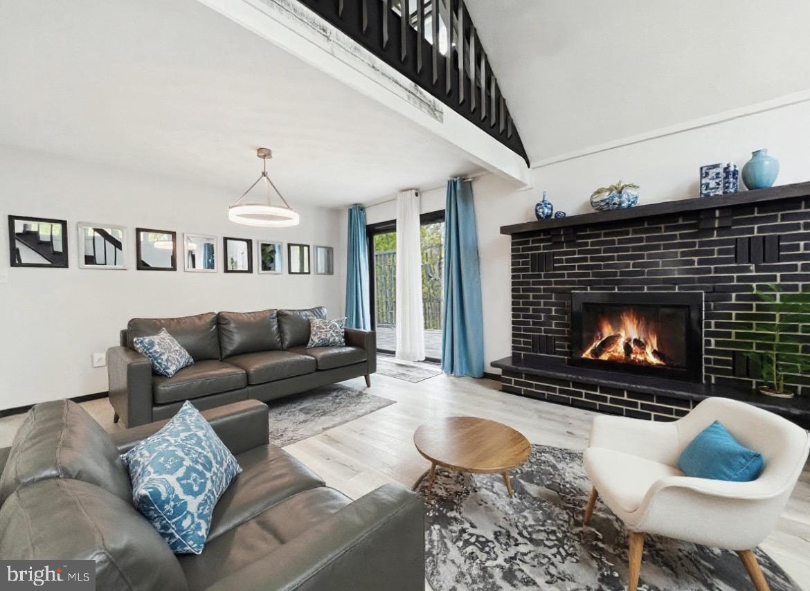 SAW CREEK ESTATES - Residential