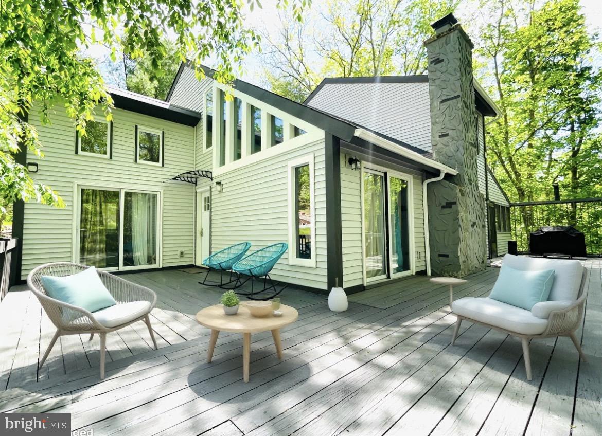 SAW CREEK ESTATES - Residential