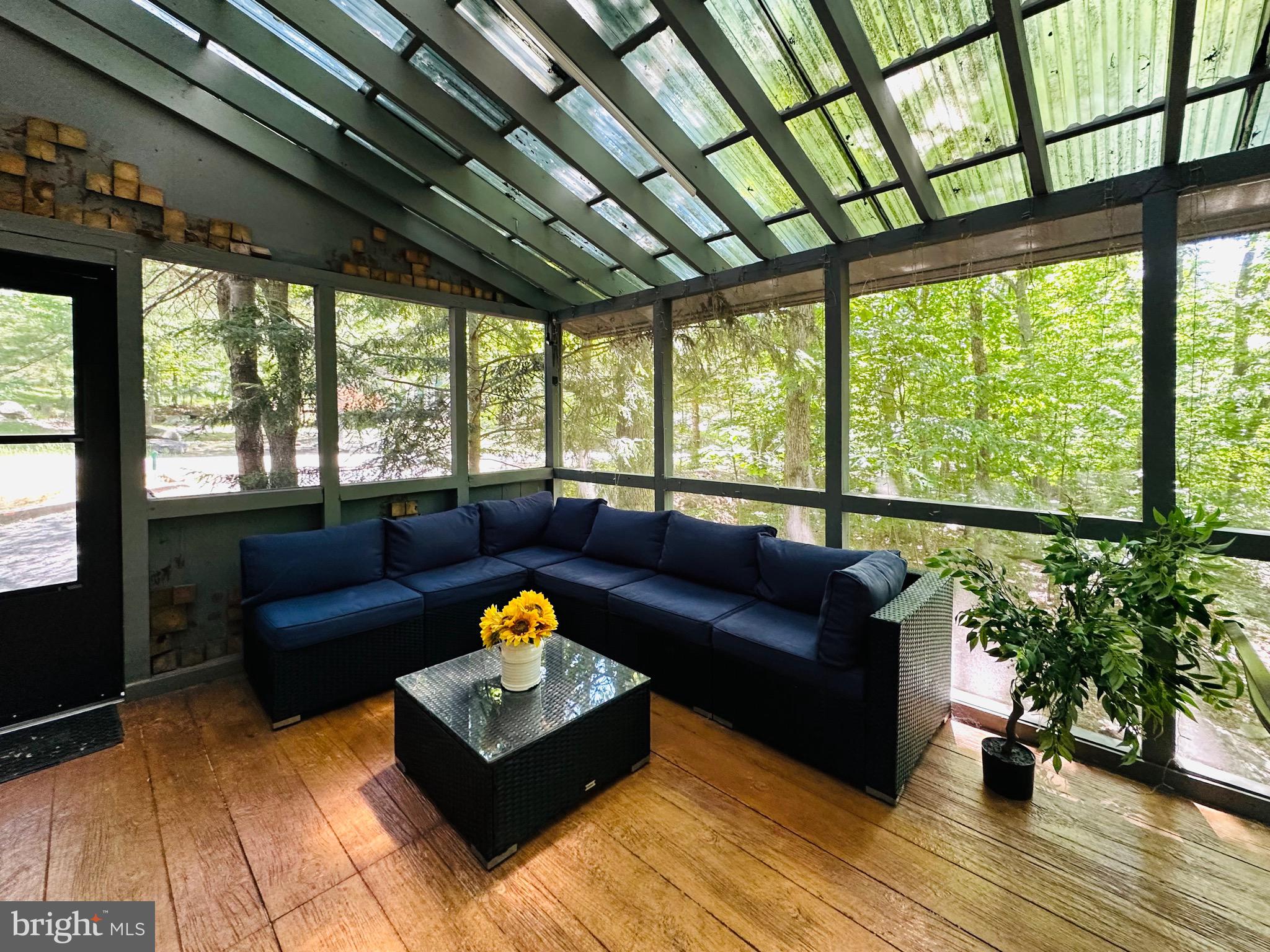 SAW CREEK ESTATES - Residential