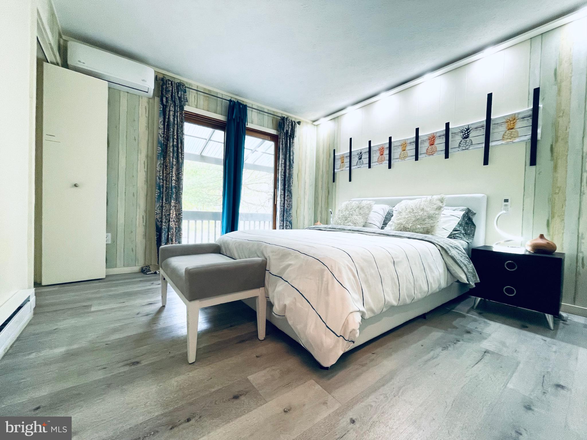 SAW CREEK ESTATES - Residential