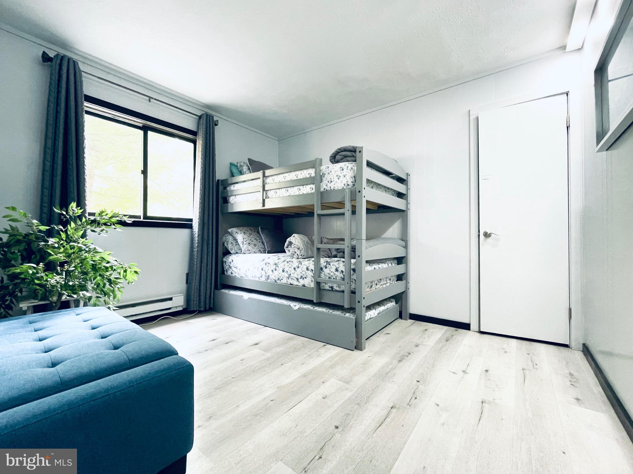 SAW CREEK ESTATES - Residential