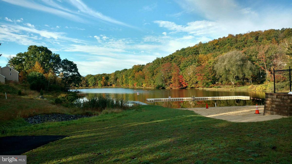 SAW CREEK ESTATES - Residential