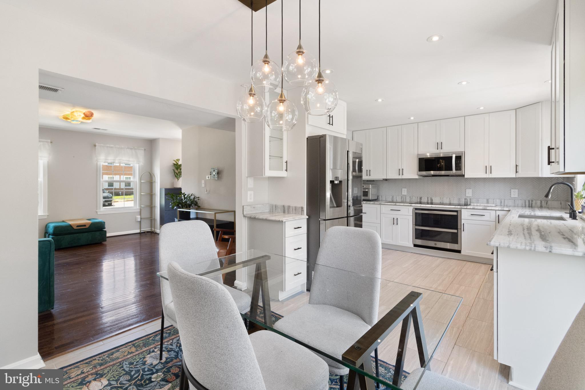 LAKE BRADDOCK - Residential