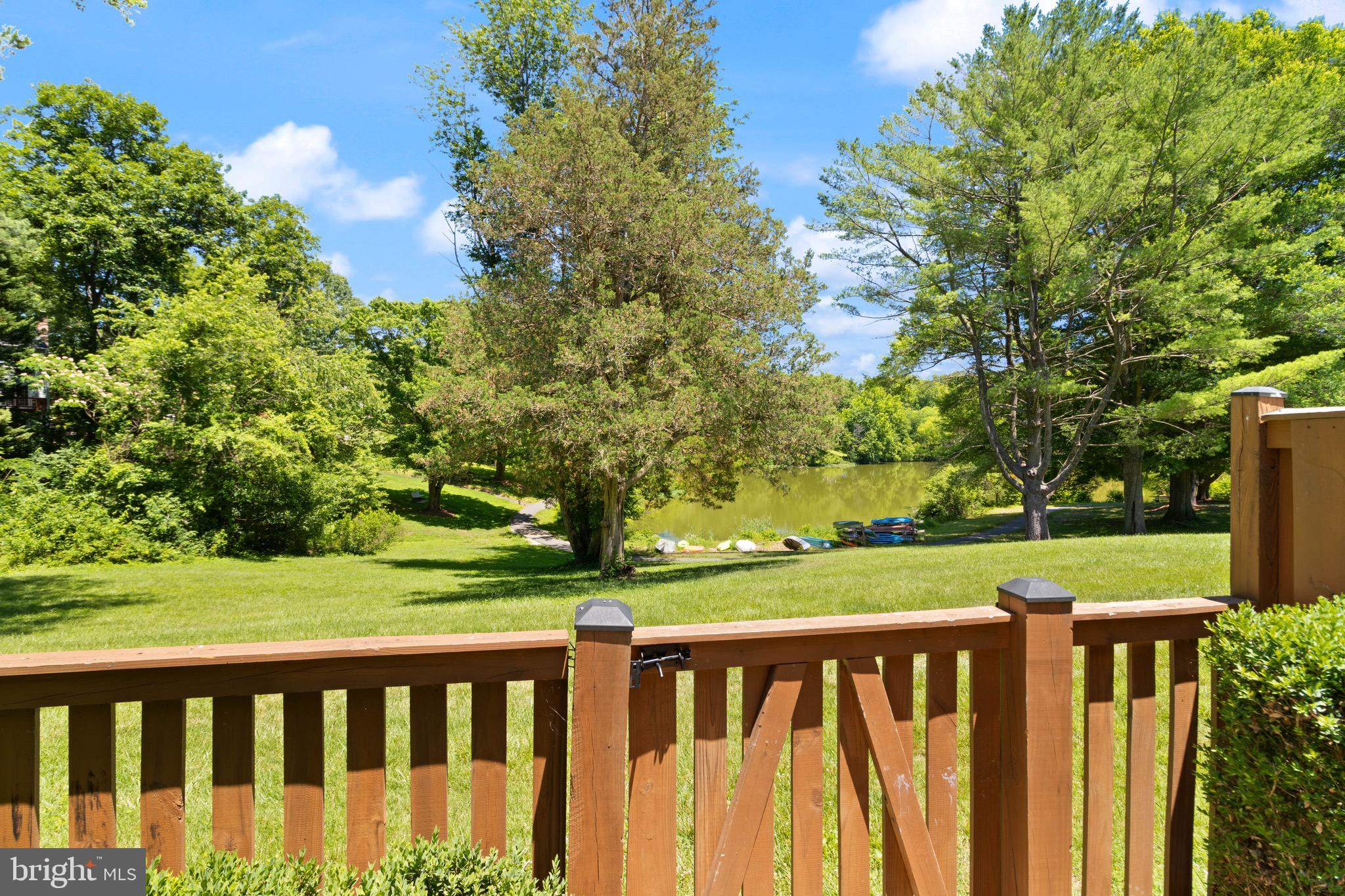 LAKE BRADDOCK - Residential