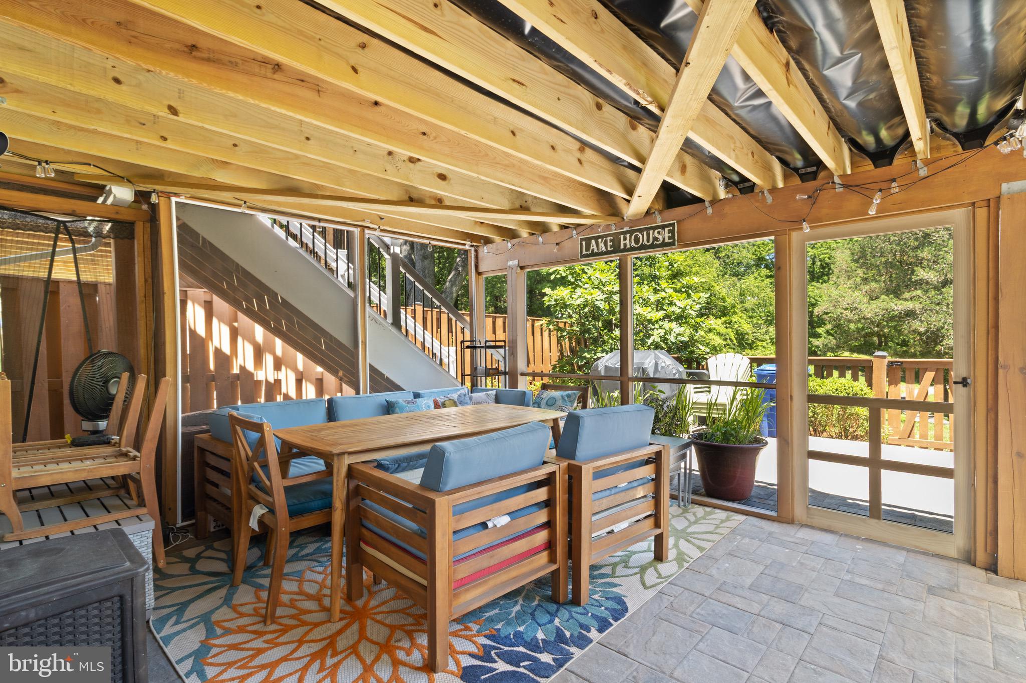 LAKE BRADDOCK - Residential