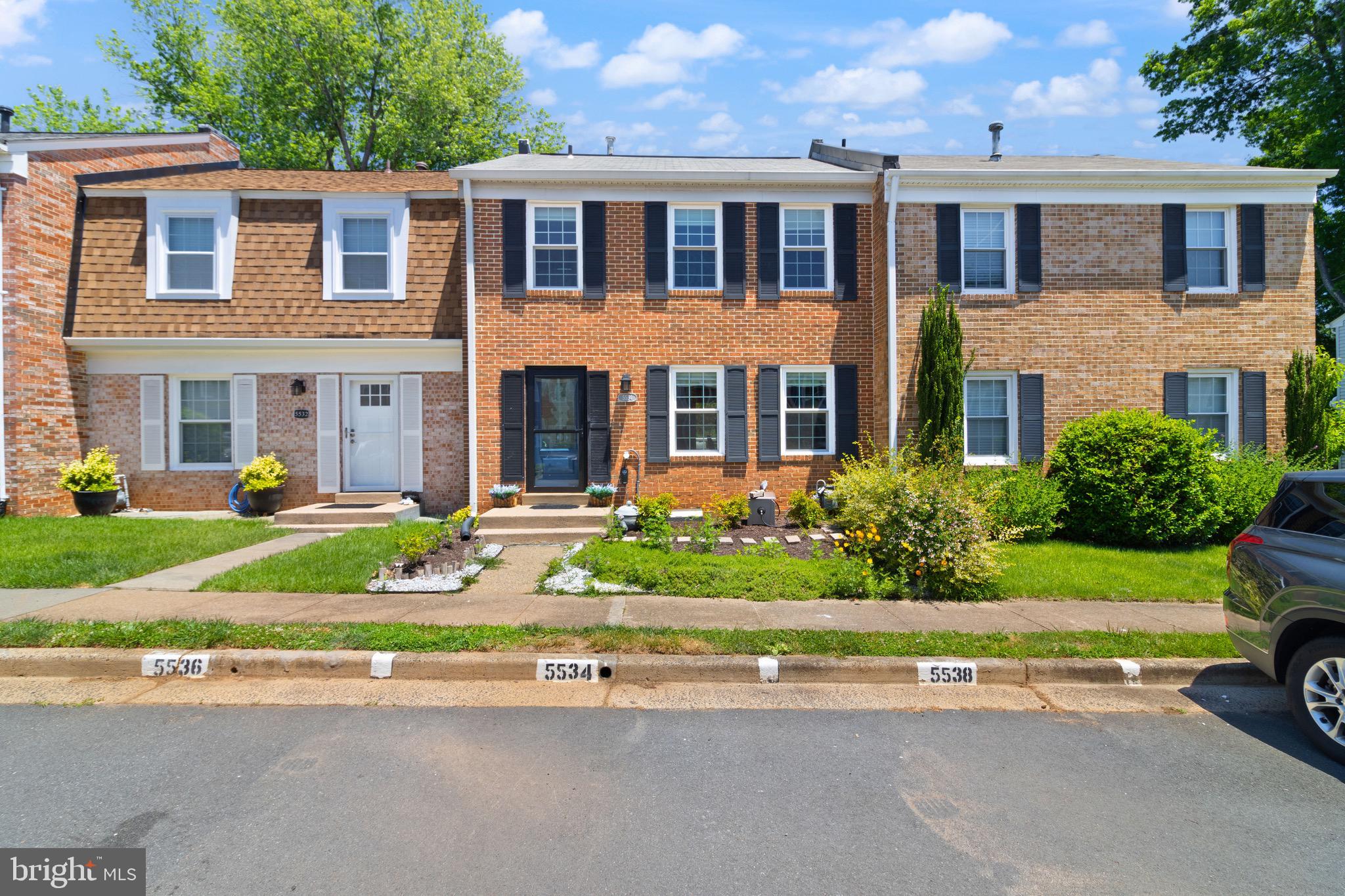 LAKE BRADDOCK - Residential