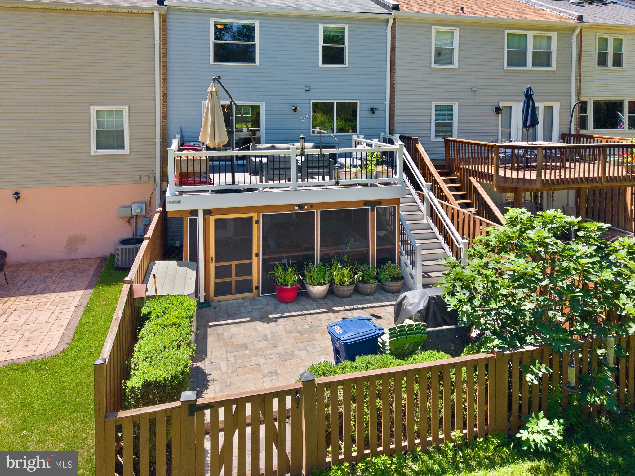 LAKE BRADDOCK - Residential