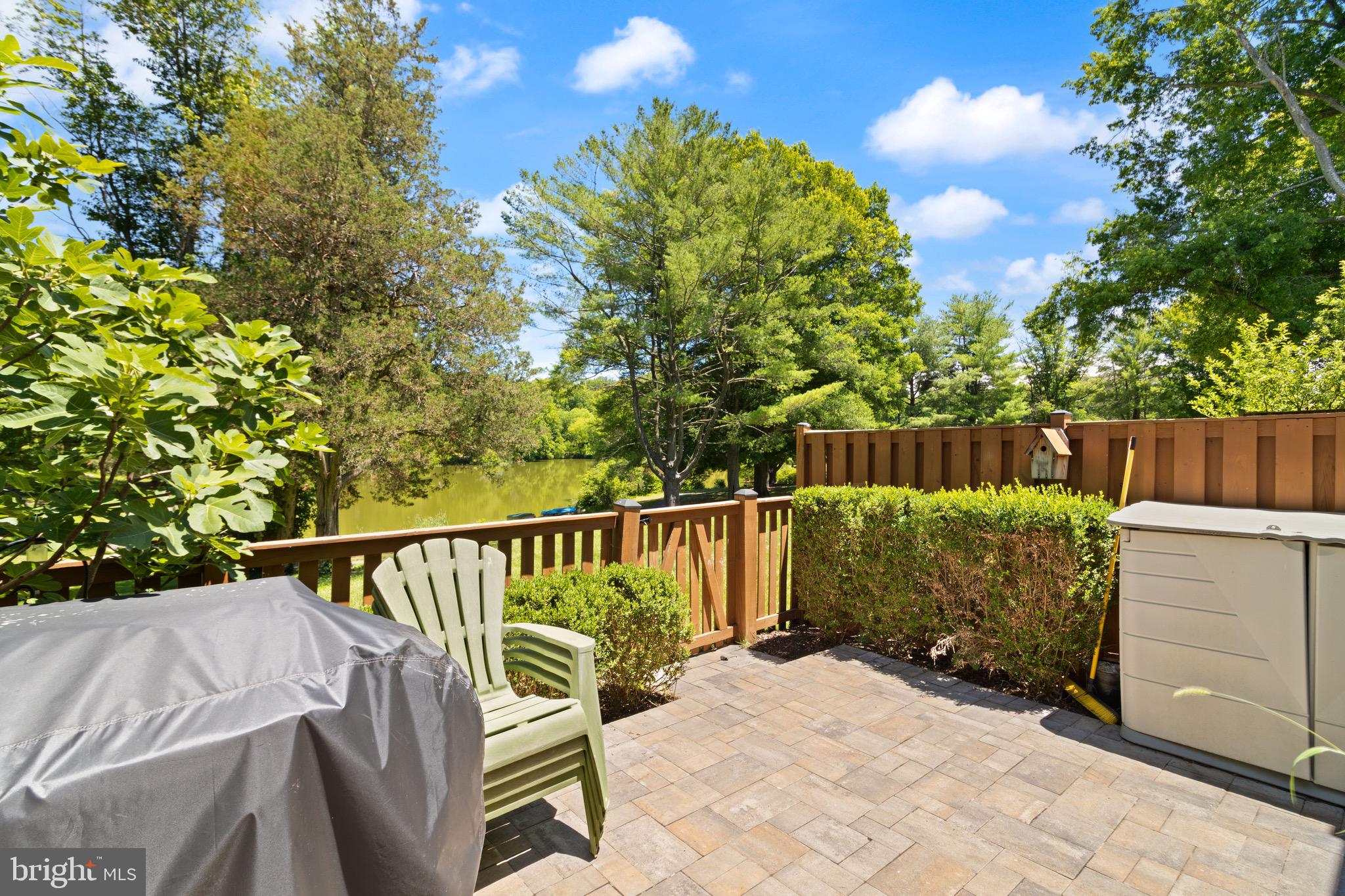 LAKE BRADDOCK - Residential