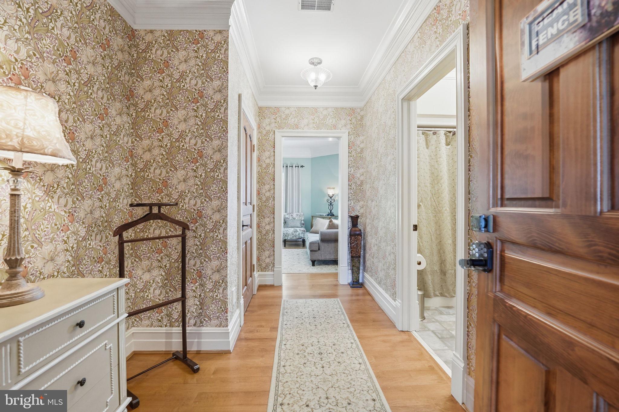 FLAT WOODS - Residential
