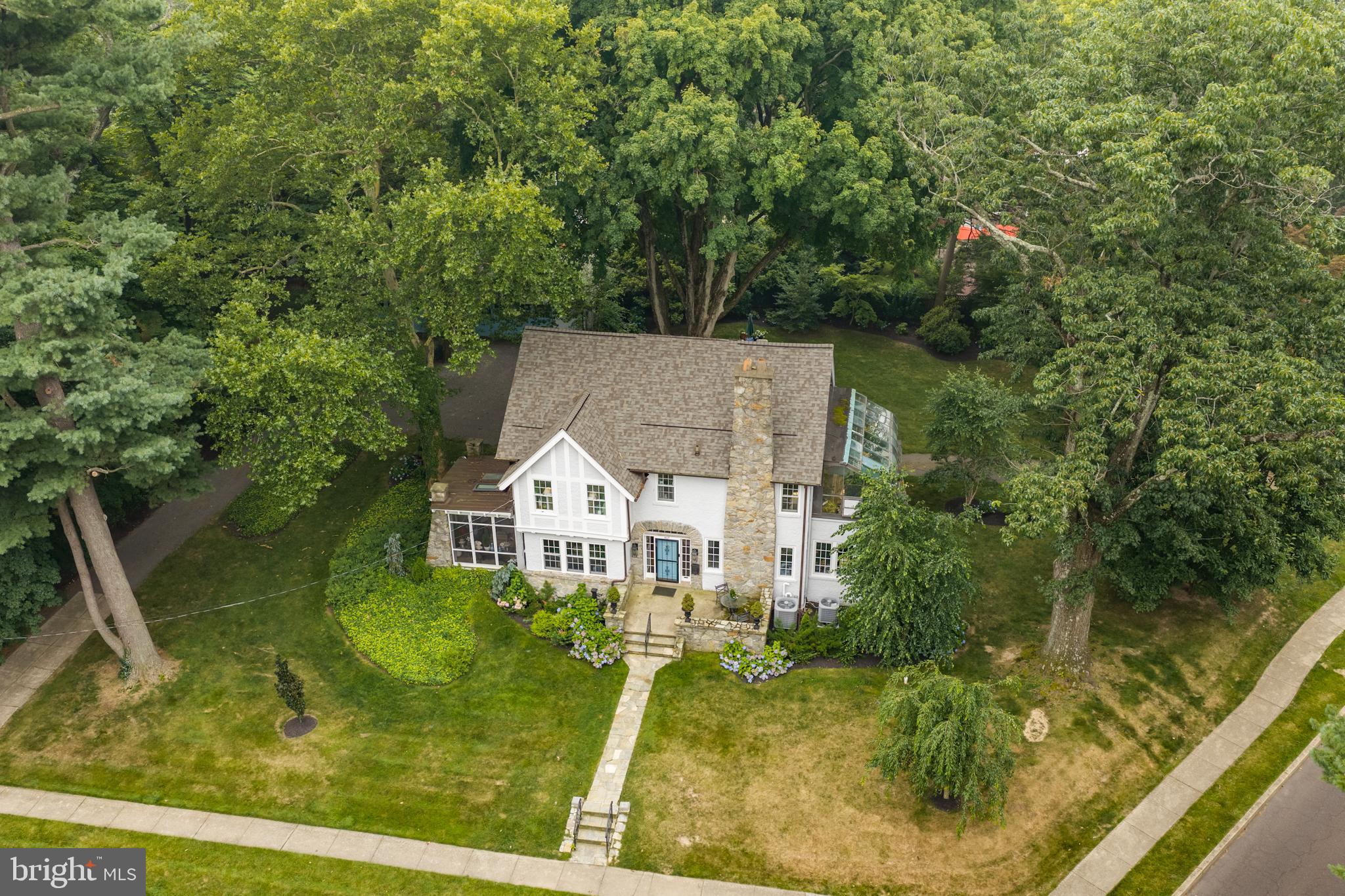 EDGEHILL GARDENS - Residential