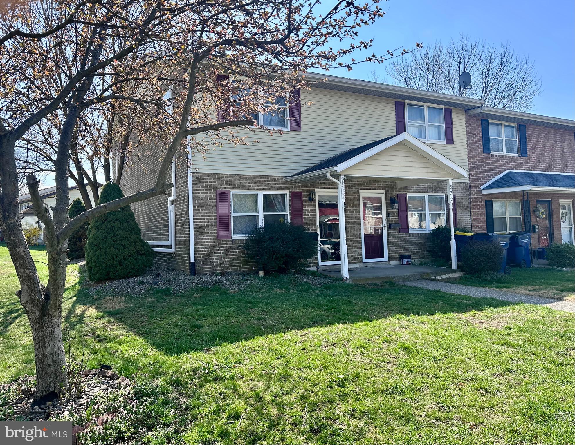 Great townhome with no HOAs tucked in a quaint community. Investor opportunity awaits! Priced to sell quickly! 2 nice size bedrooms and 1.5 baths, living room, Kitchen with first floor laundry and dining area. Corner lot. 2nd floor bathroom has new shower/bath. 2nd floor bedroom has balcony overlooking backyard. New split unit system for heat and AC. Close to HIA and Penn State campus. Great location, easy commute to  Harrisburg or Lancaster!