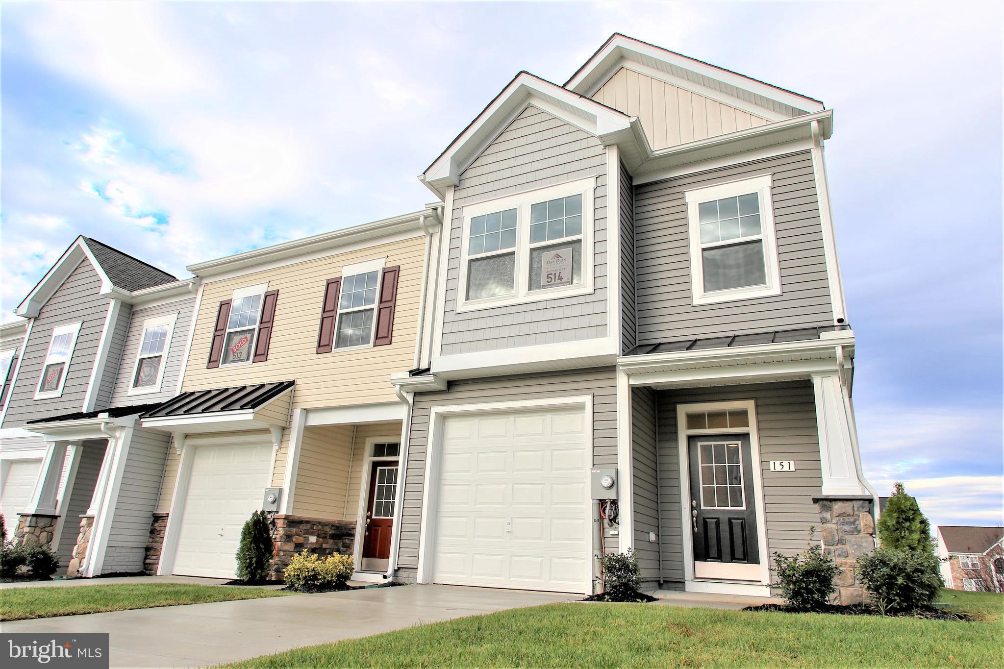 Welcome home to the Litchfield II! This home is exclusively offered in North Berkeley County at the Overlook! Complete open concept on the main level with your kitchen/family room. Awesome Owner's suite with soaking tub and shower separate. 3 large Bedrooms, 2.5BA. 2x6 construction for added energy efficiency PLUS A GARAGE!  *