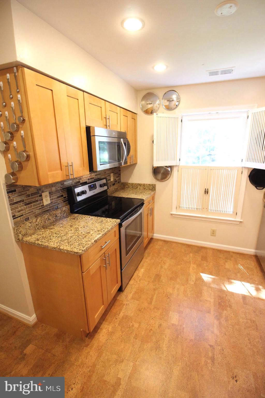 TIFFANY PLACE - Residential