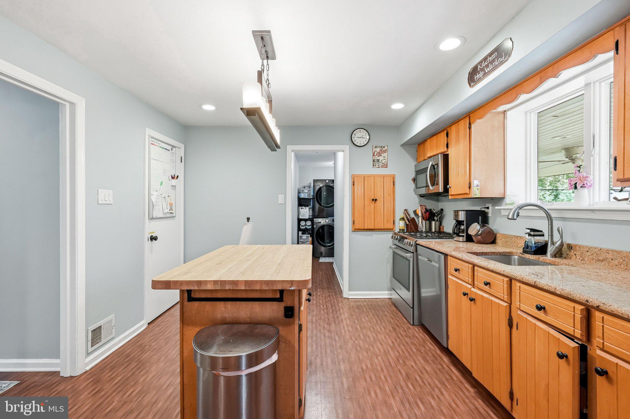 LANGHORNE MANOR - Residential