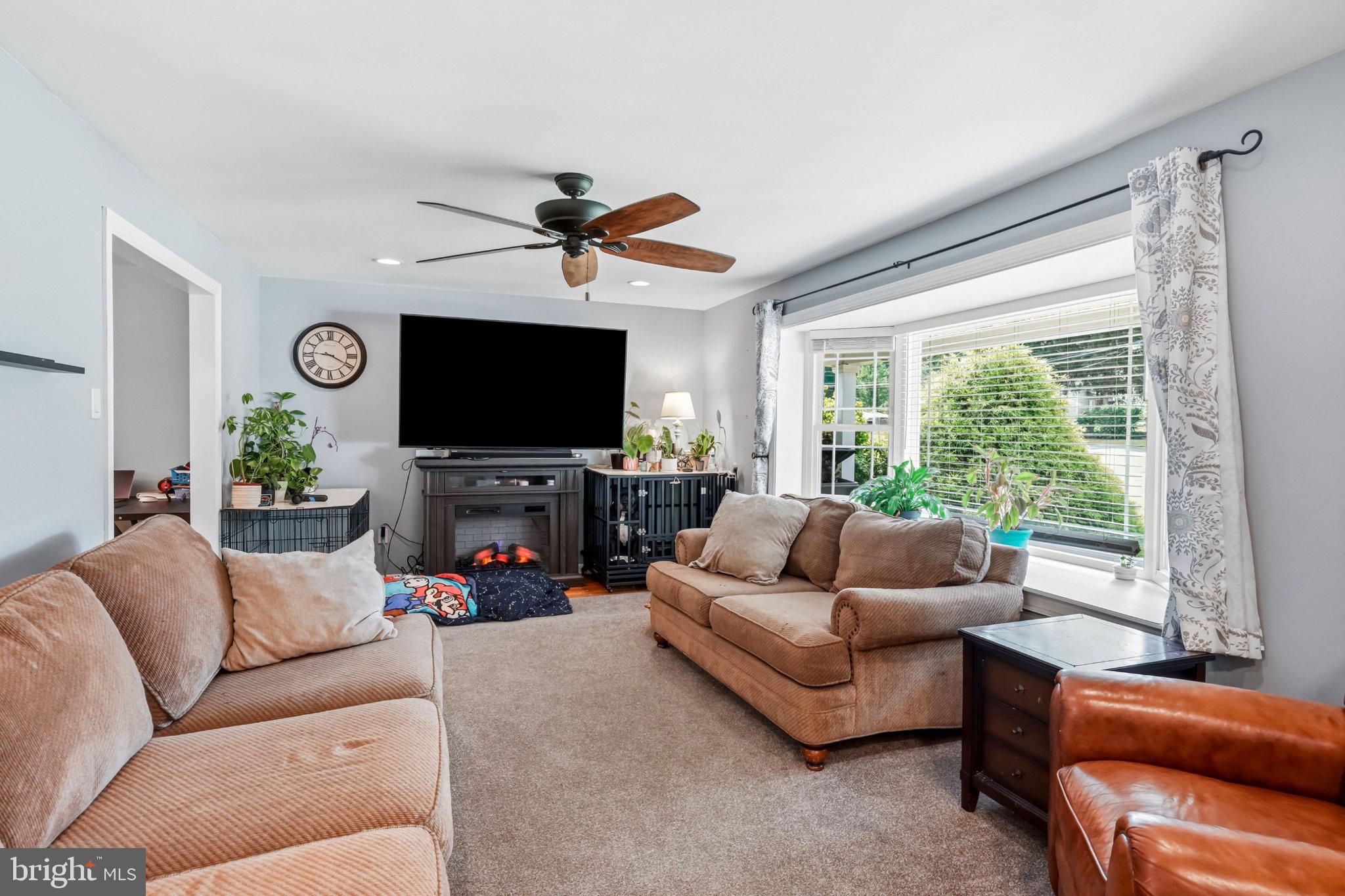 LANGHORNE MANOR - Residential