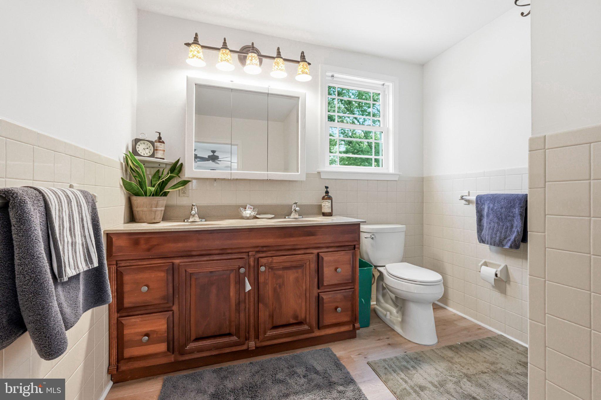 LANGHORNE MANOR - Residential