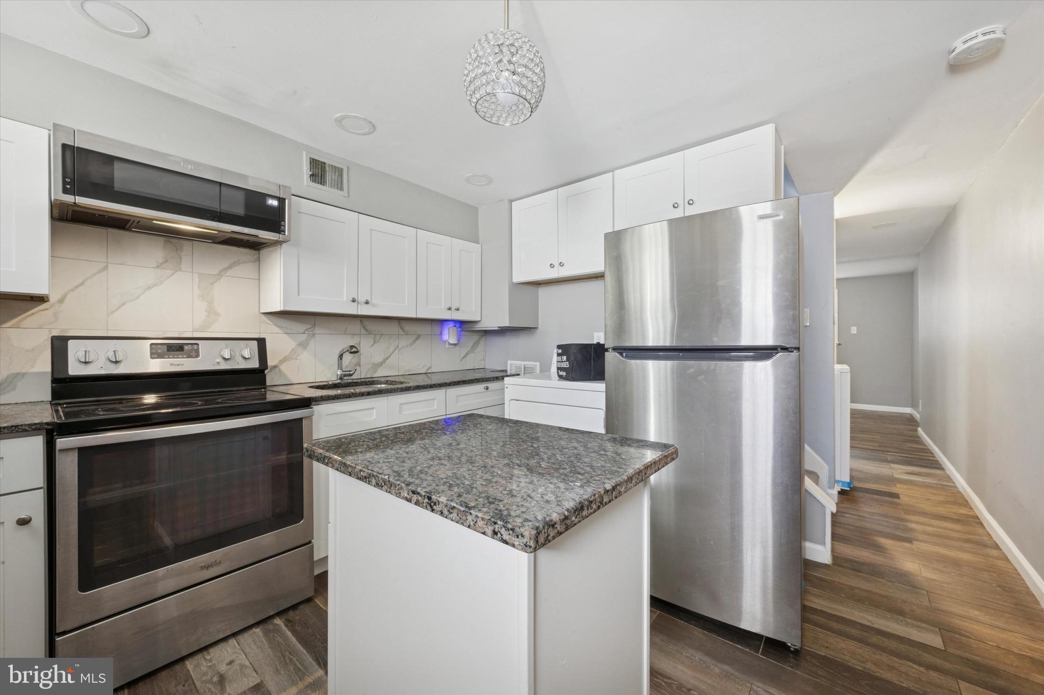 PHILADELPHIA (SOUTHWEST) - Residential