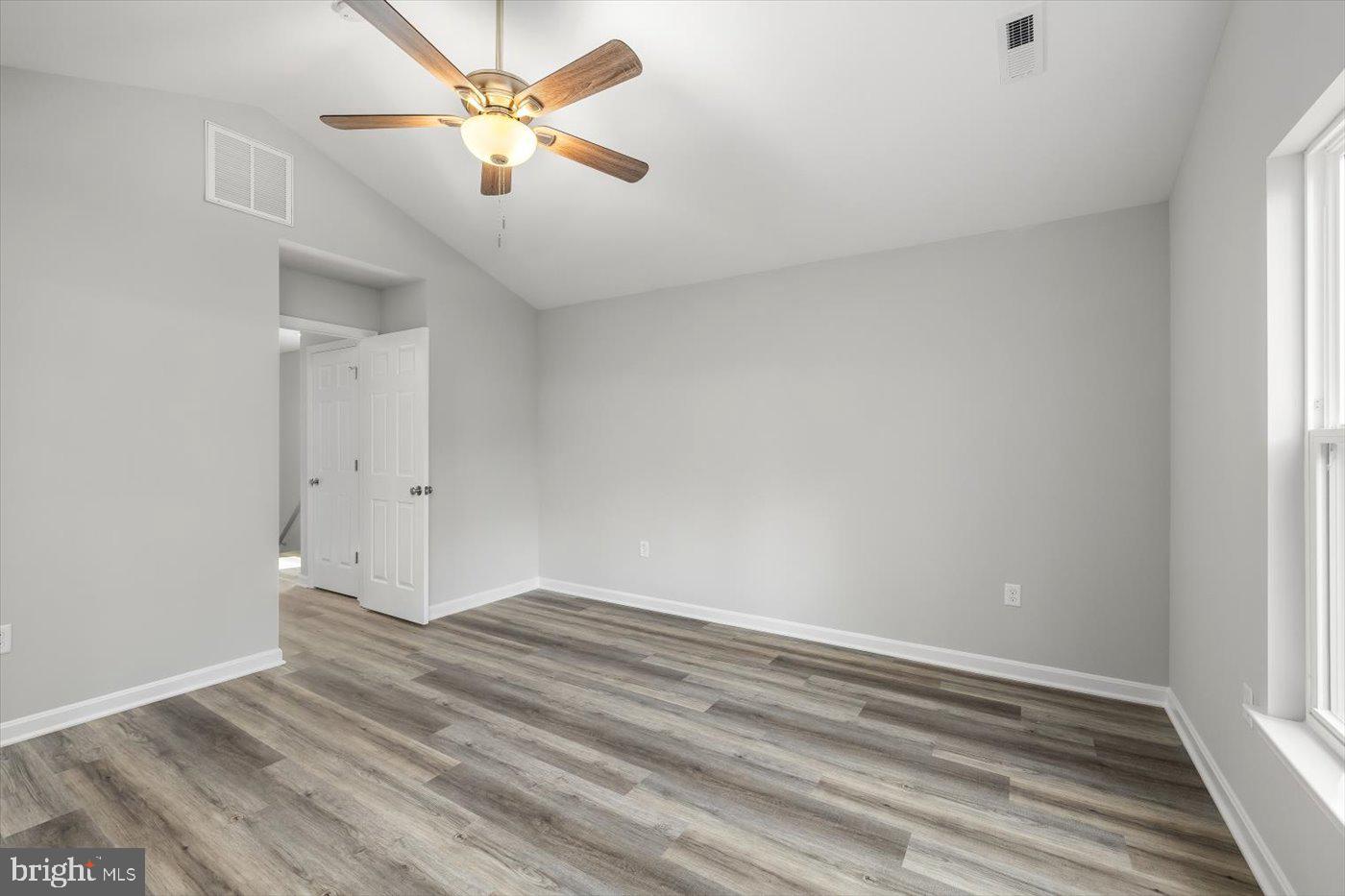 WESTMORELAND SHORES - Residential Lease