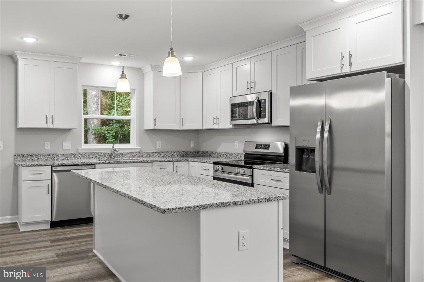 WESTMORELAND SHORES - Residential Lease