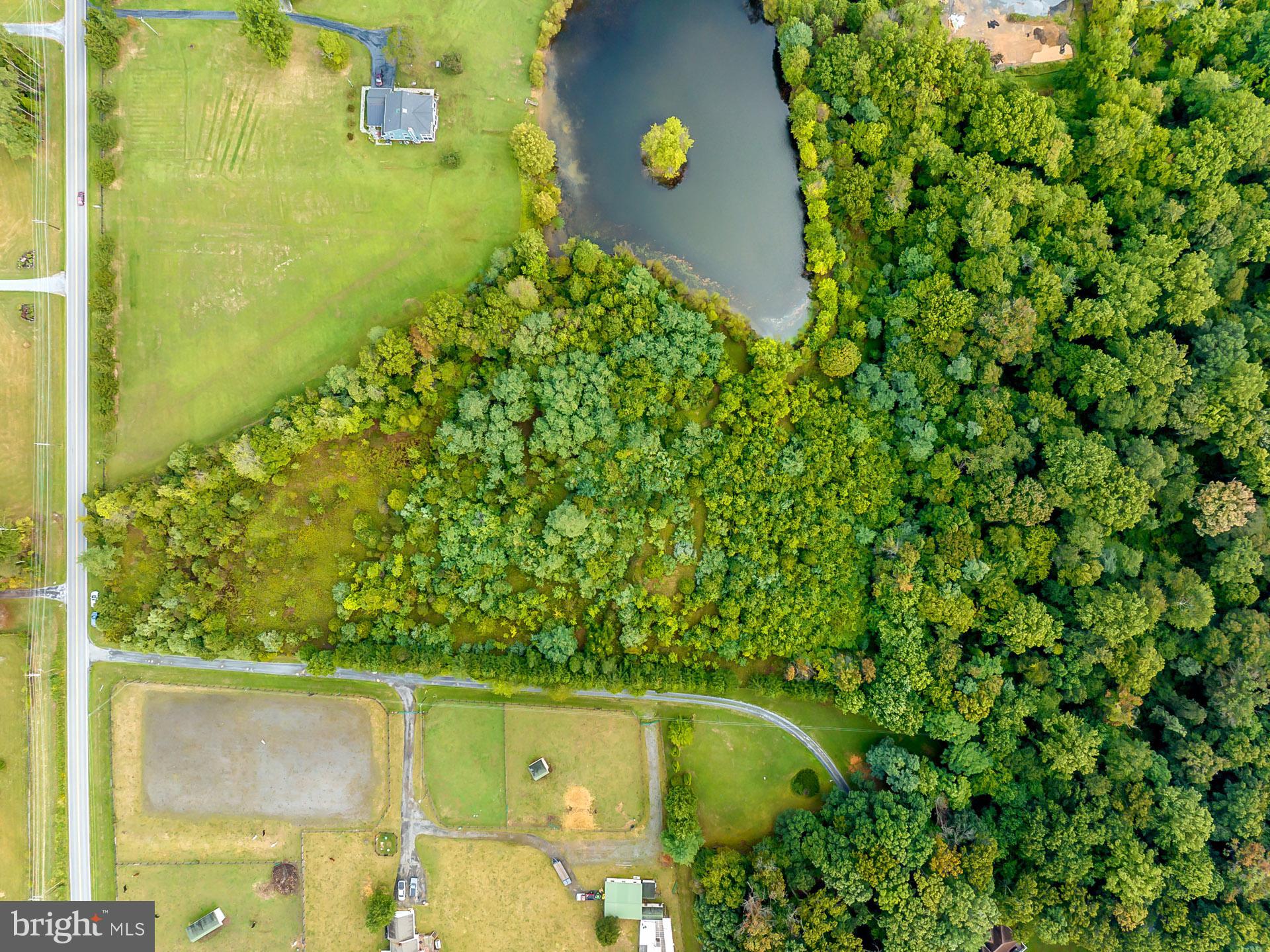 CARBAUGH LAND - Land