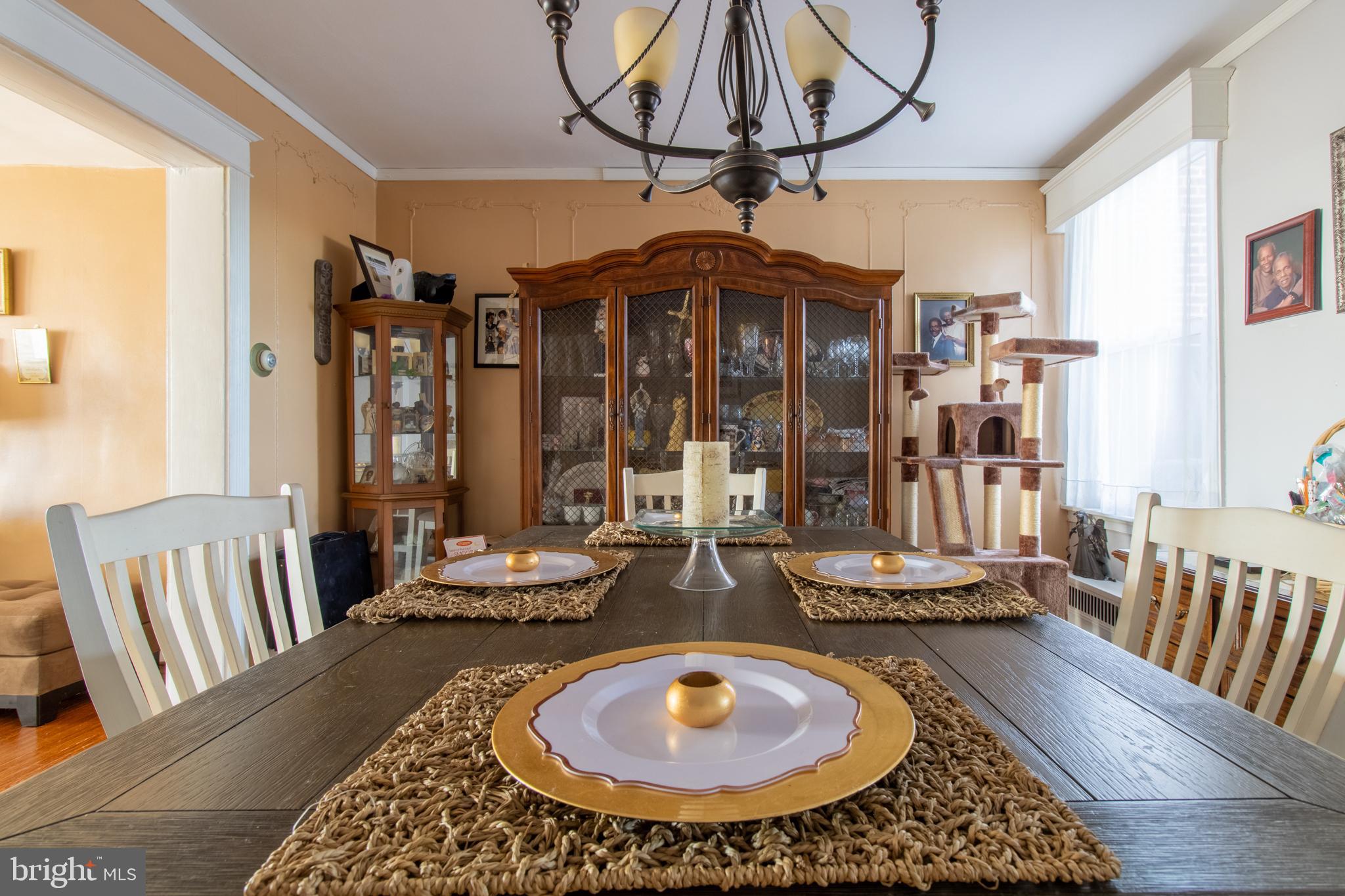 EAST OAK LANE - Residential