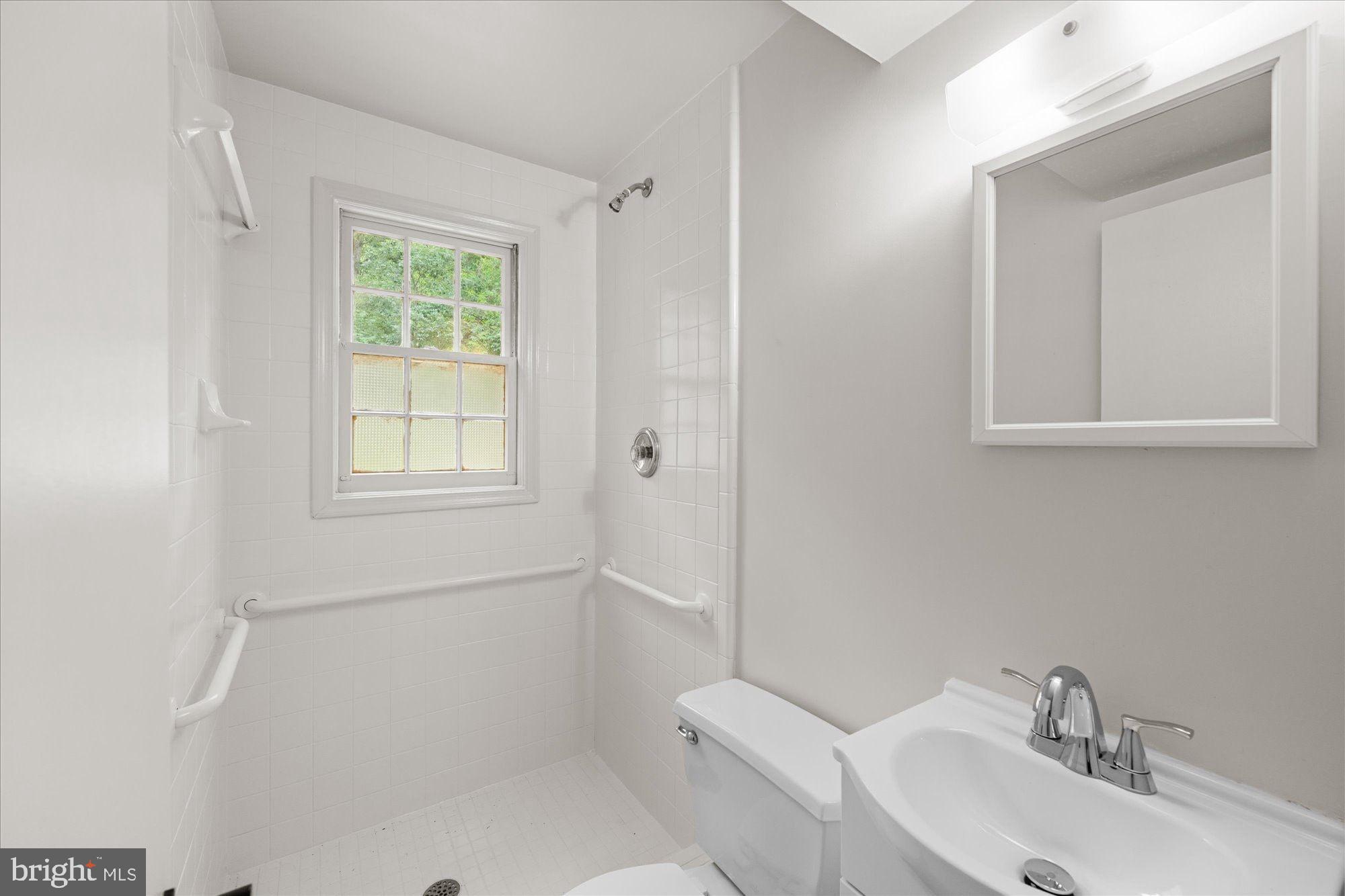 RIVERCREST - Residential