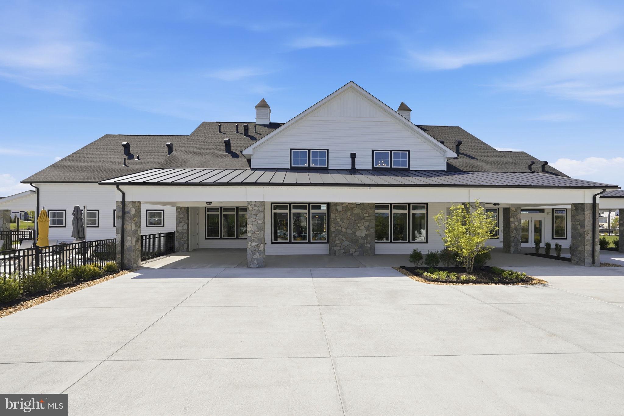 HIATT POINTE AT SNOWDEN BRIDGE - Residential