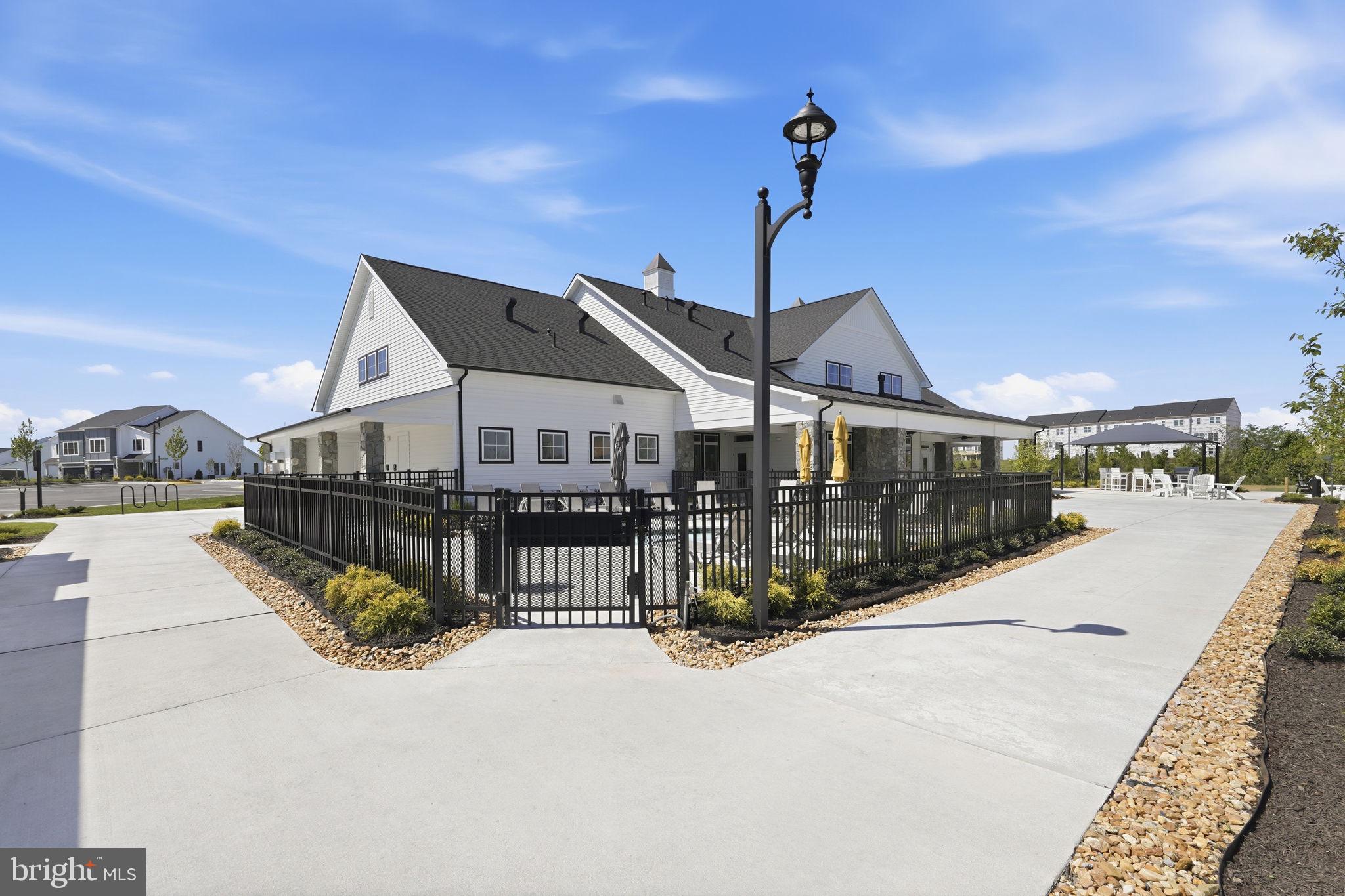 HIATT POINTE AT SNOWDEN BRIDGE - Residential