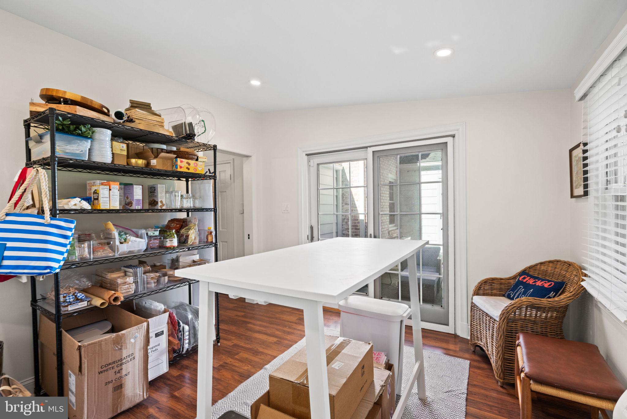 WOODACRES - Residential