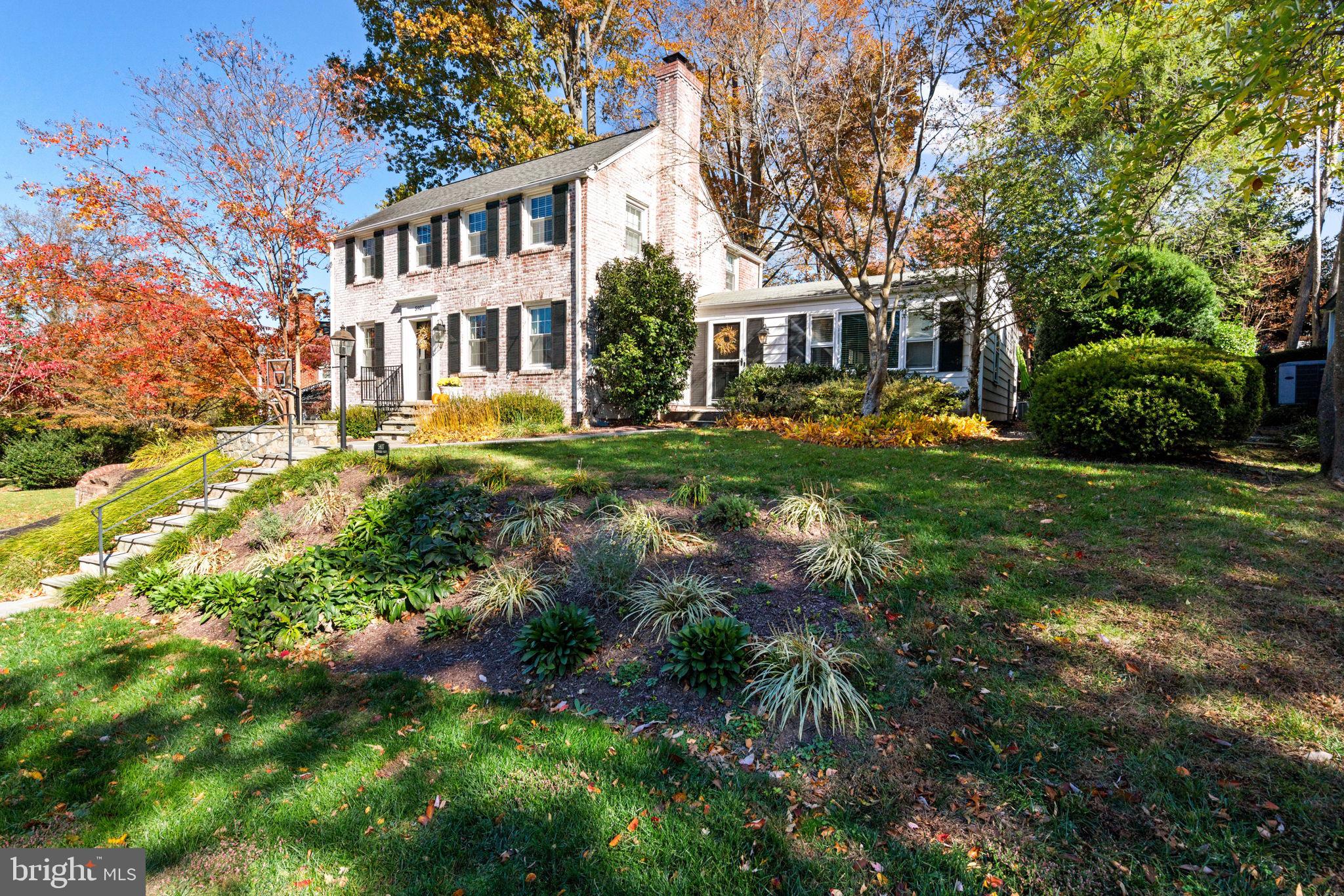 WOODACRES - Residential
