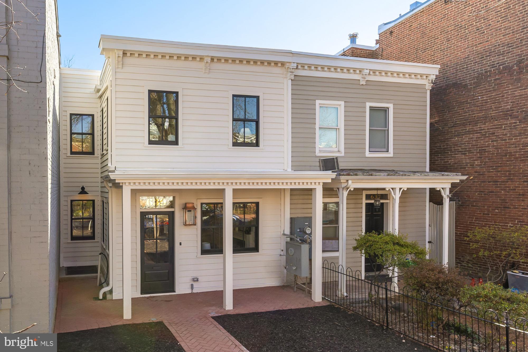 CAPITOL HILL - Residential