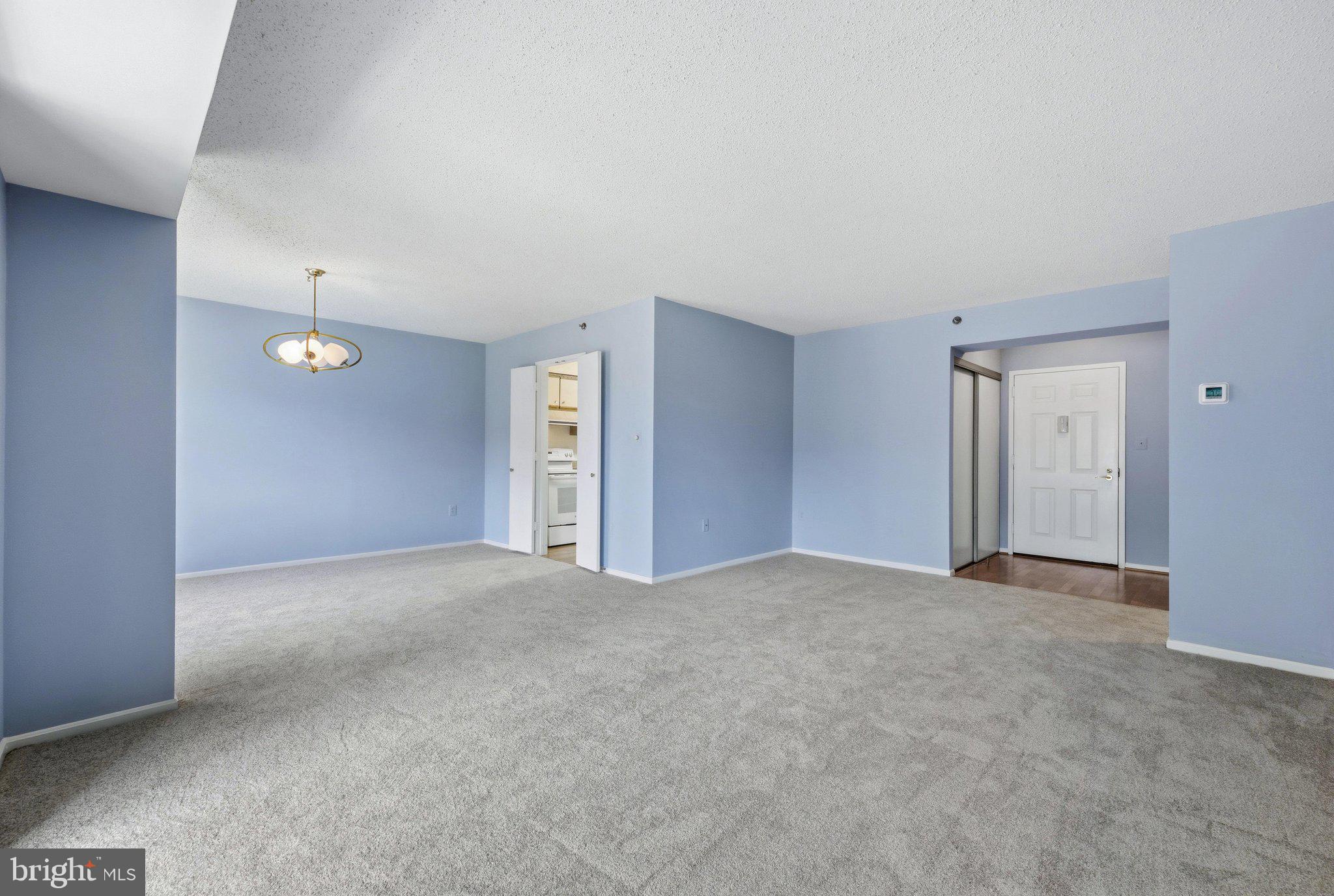 FAIRWAYS SOUTH - Residential