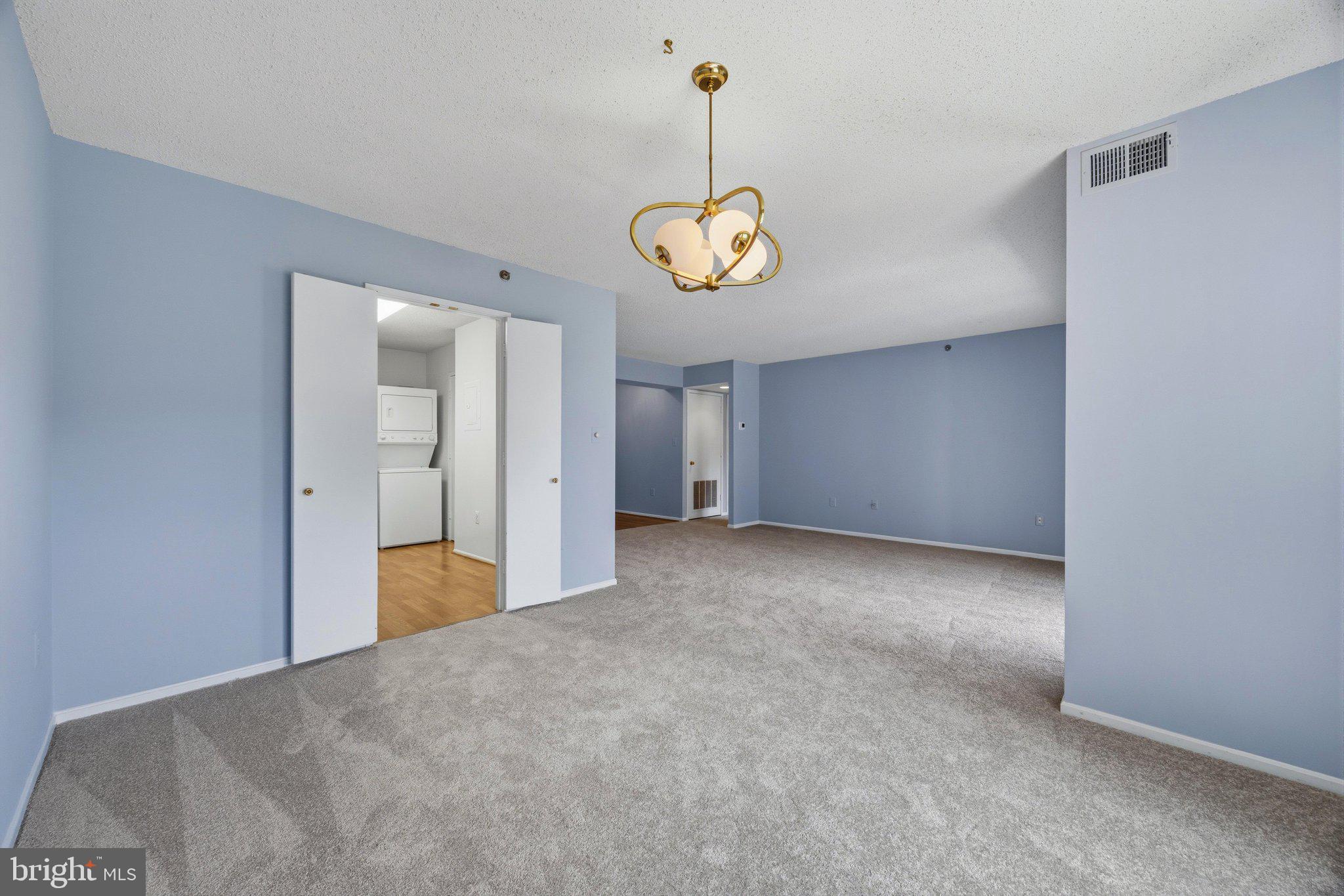 FAIRWAYS SOUTH - Residential